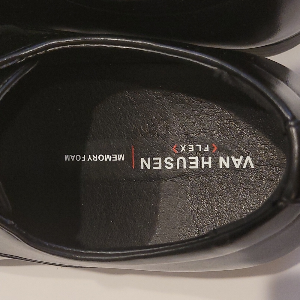 Van Heusen Flex Memory Foam - image 5